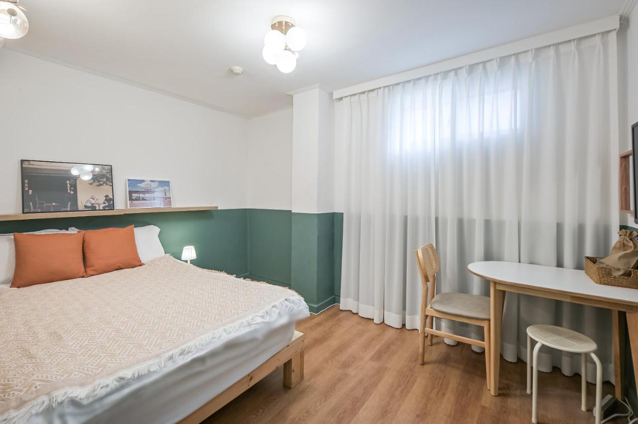 Ssh Myeongdong Dongdo Hostel Seoul Bagian luar foto